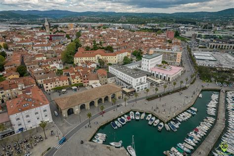 Koper Prostitute